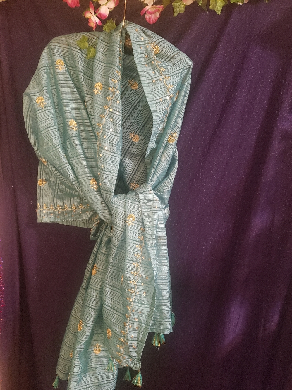 Beautiful ​Vintage Raw Silk Embroidered Teal & Gold Dupatta Shawl w/Tassels